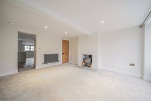 Sitting room- click for photo gallery